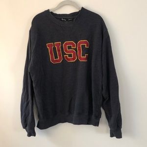USC College sweatshirt